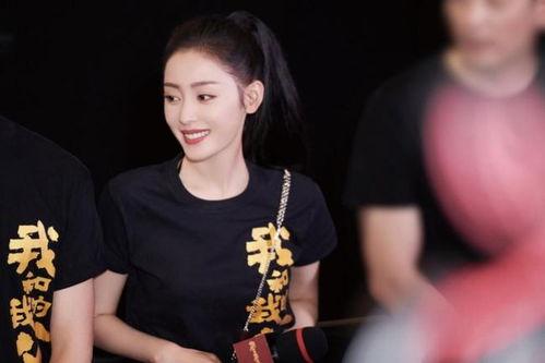 张天爱写真花絮,镜头下的优雅瞬间