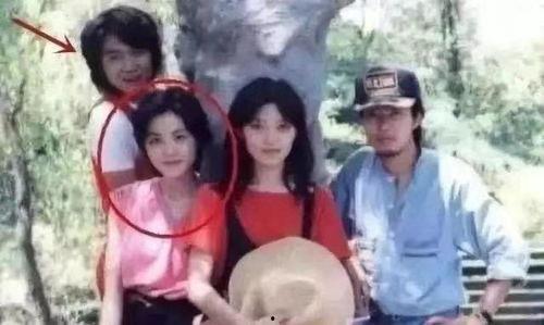 小乔吃瓜娱乐窦唯视频大全